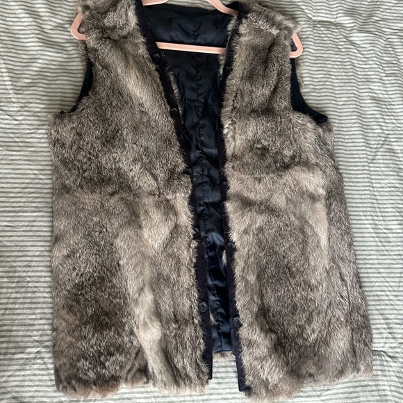 Vintage Jackets & Blazers - Faux Fur Vest in Taupe Gray